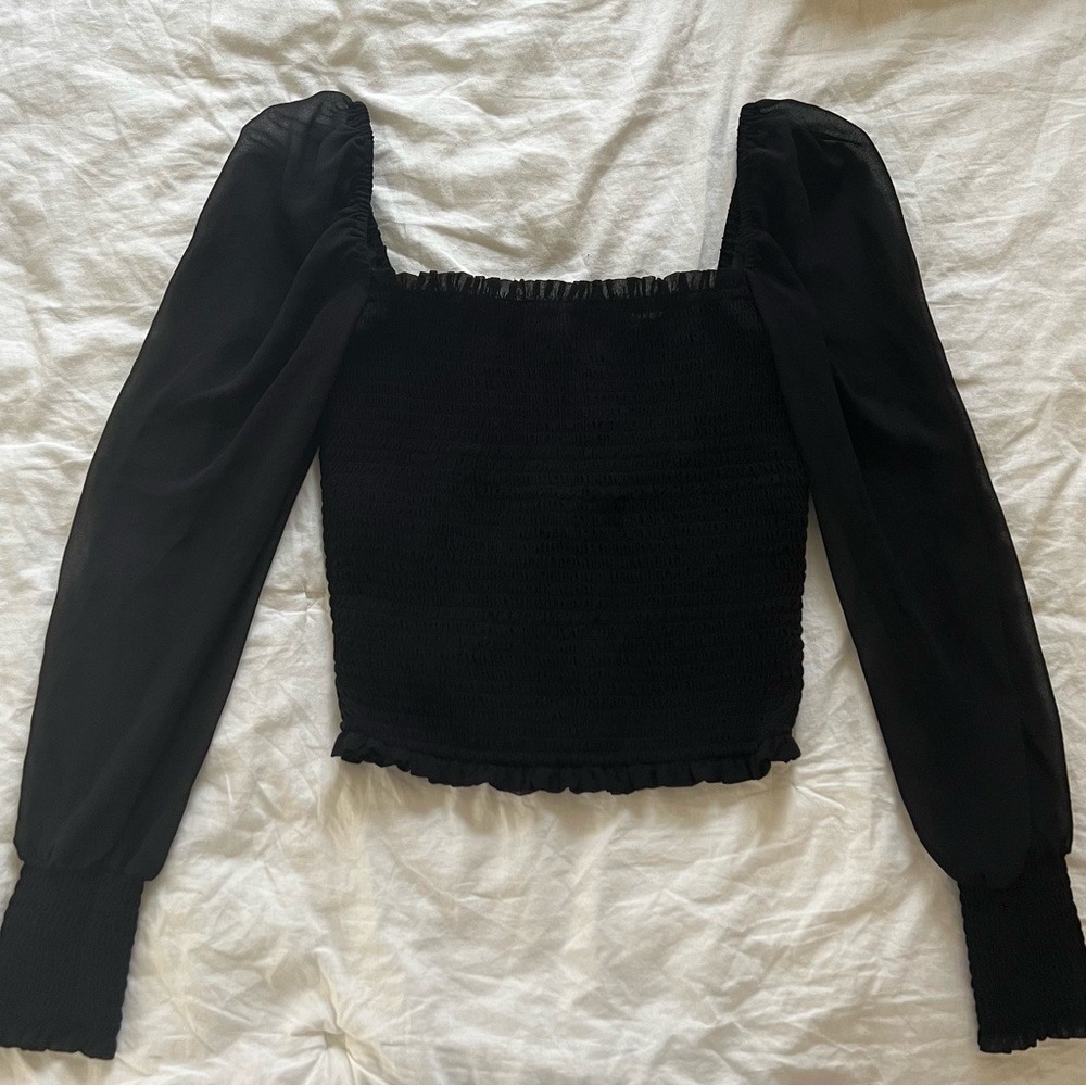 ARITZIA SMOCKED BLOUSE